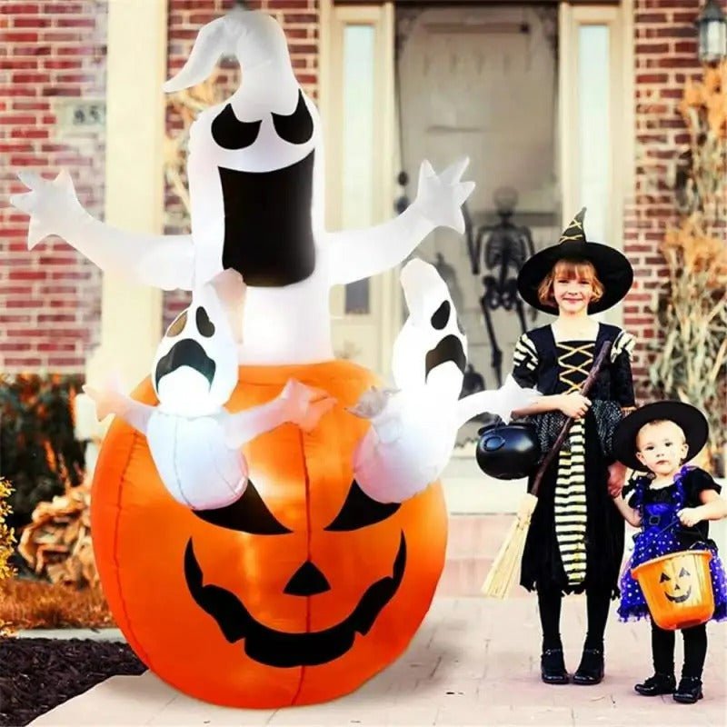 Halloween Inflatable Ghost Holding Pumpkin -  Street Signs Decoration, Tricks or Treats, Halloween Festive Party